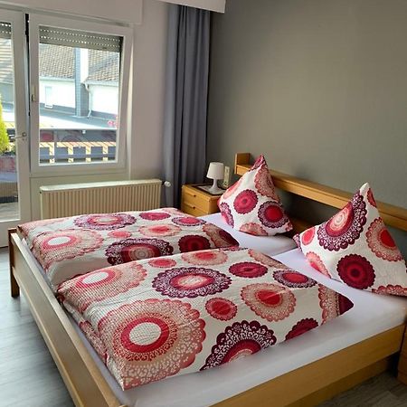 Vina Am Ring Bed & Breakfast Mannebach  Екстериор снимка