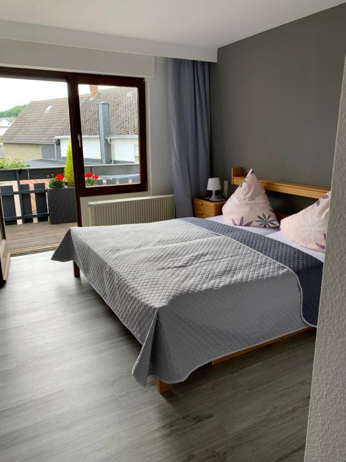 Vina Am Ring Bed & Breakfast Mannebach  Екстериор снимка