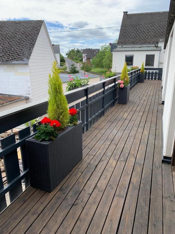 Vina Am Ring Bed & Breakfast Mannebach  Екстериор снимка