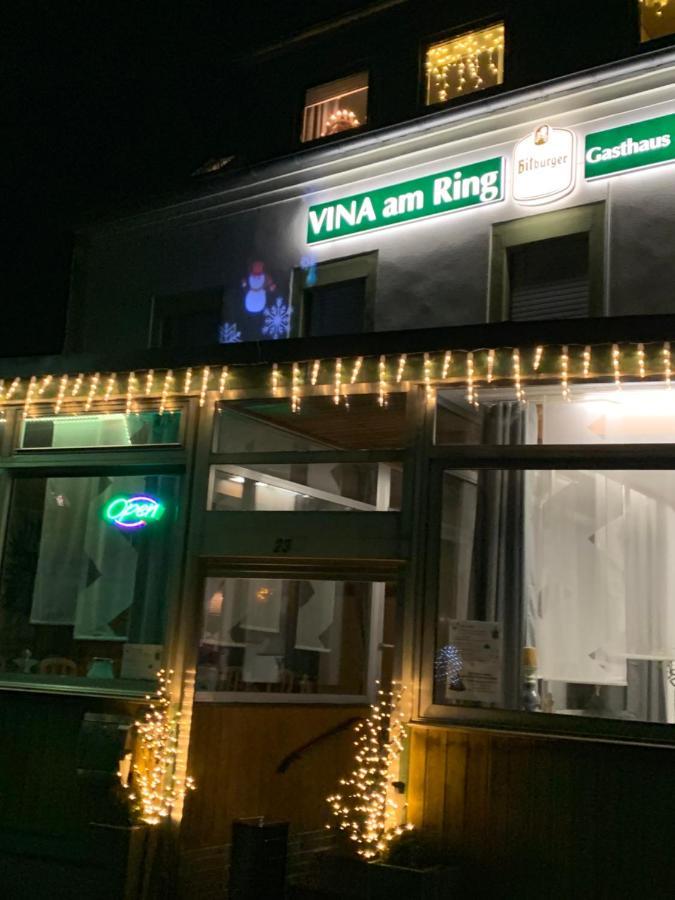 Vina Am Ring Bed & Breakfast Mannebach  Екстериор снимка