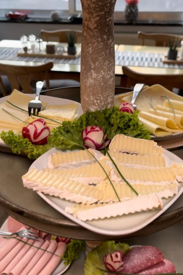 Vina Am Ring Bed & Breakfast Mannebach  Екстериор снимка