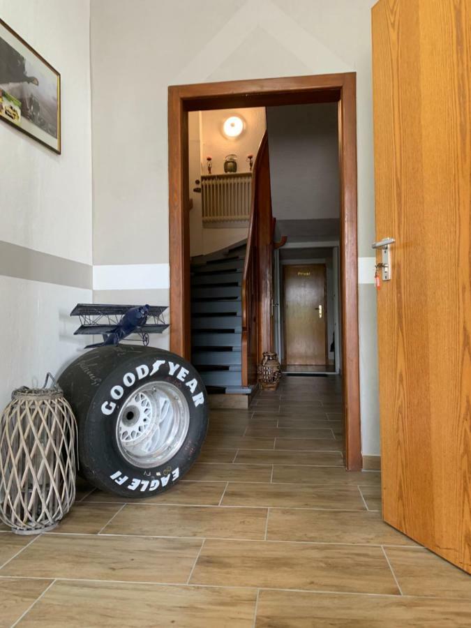 Vina Am Ring Bed & Breakfast Mannebach  Екстериор снимка